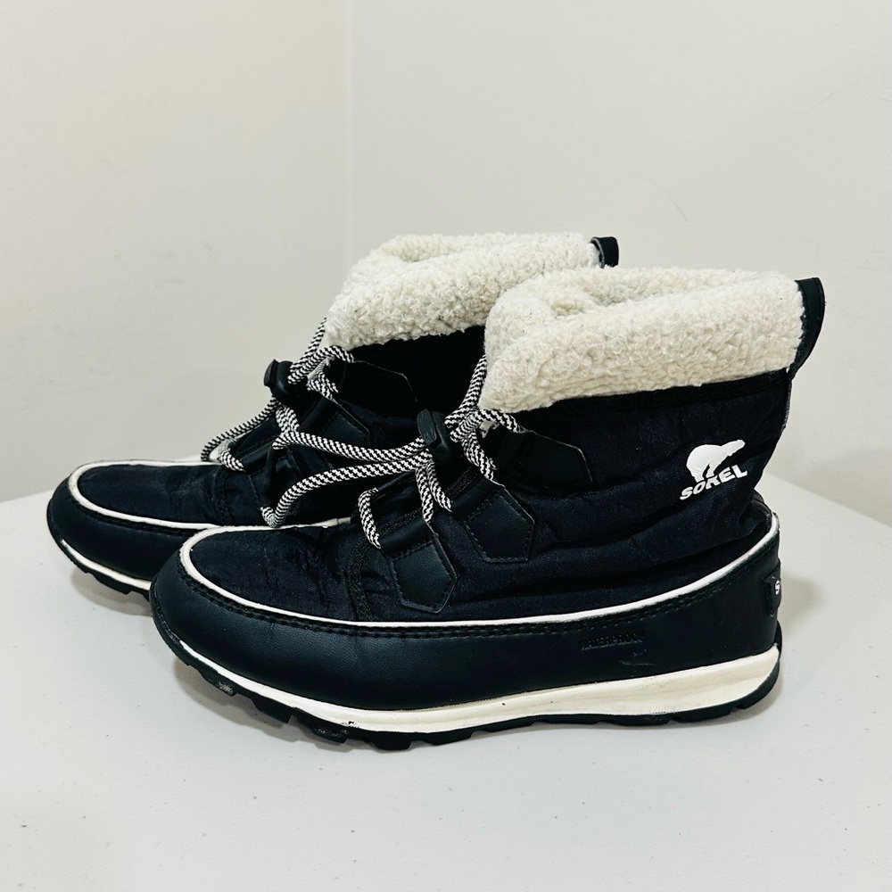 Sorel Whitney II Short Lace‎ WP Boot Waterproof Black Noir Women Size 5